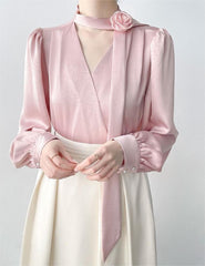 ローズコサージュ リボンディテール フレンチ Vネック ロングスリーブ オフィスシャツ レディース トップス
