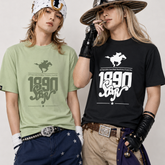人気キャラ プリント トップス レトロウエスタン風 1890ロゴプリントデザイン ユニセックス 半袖 Tシャツ