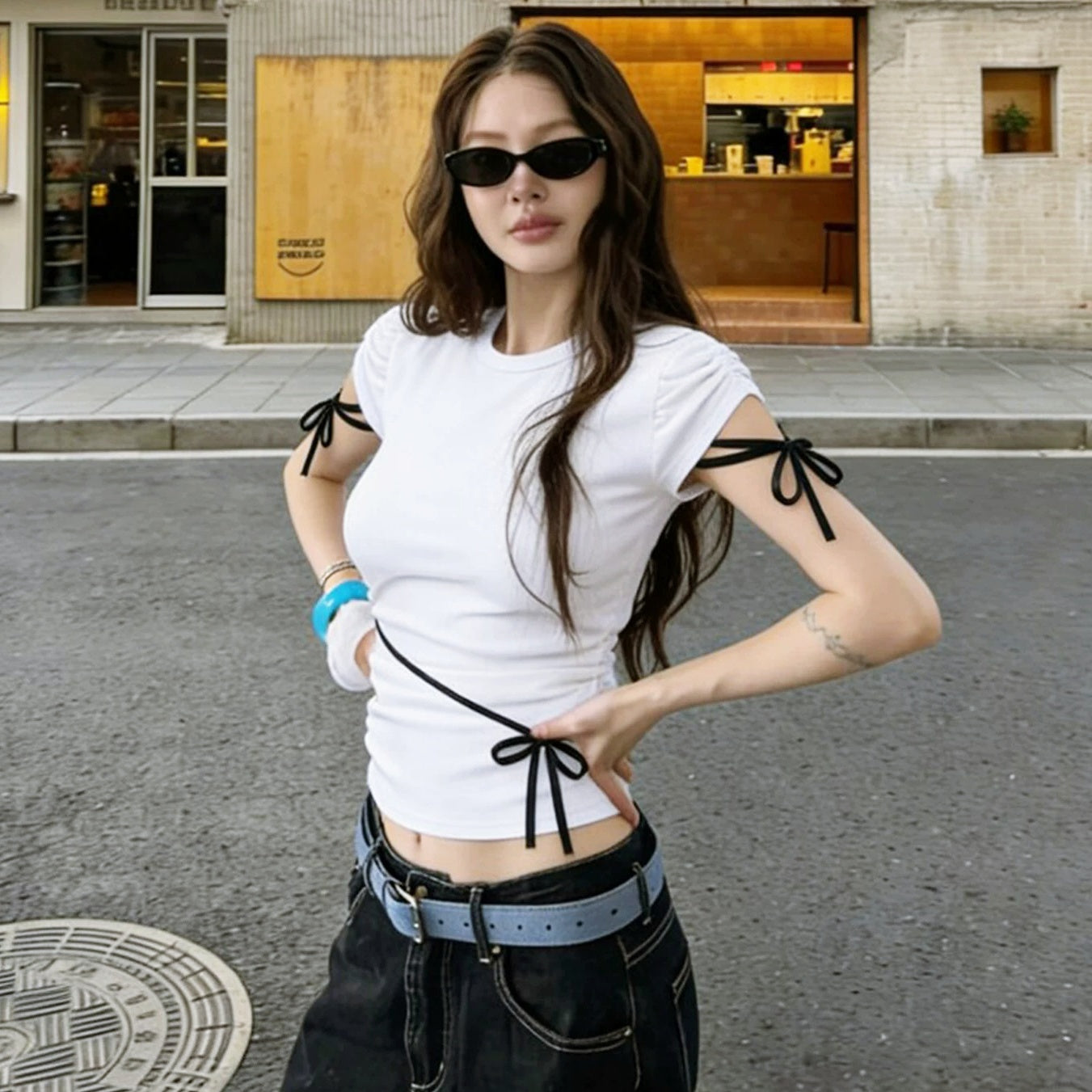 バイカラーリボンデザインスリムTシャツ